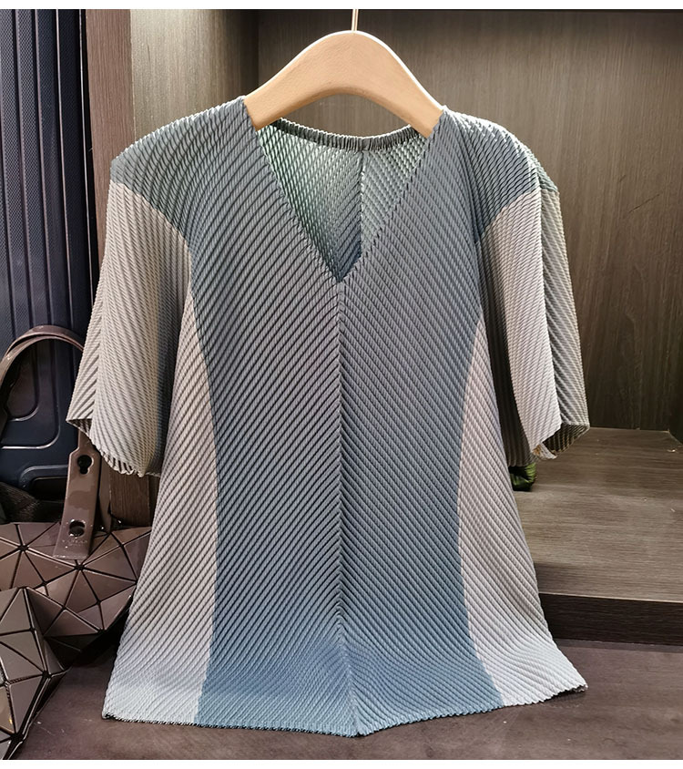 Áo thun nữ cổ chữ V xếp ly họa tiết vảy rồng phối màu tay ngắn dáng suông — Màu đen, Màu xanh lam, Màu đỏ hoa hồng, Màu hồng chi tiết 7
