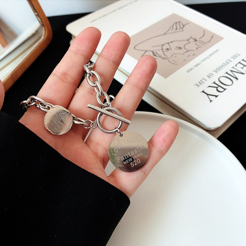 Ins European and American Minimalist Style Round Letter to Buckle Titanium Steel Necklace for Men and Women Hip-Hop Fashion Personality Student Clavicle Chain