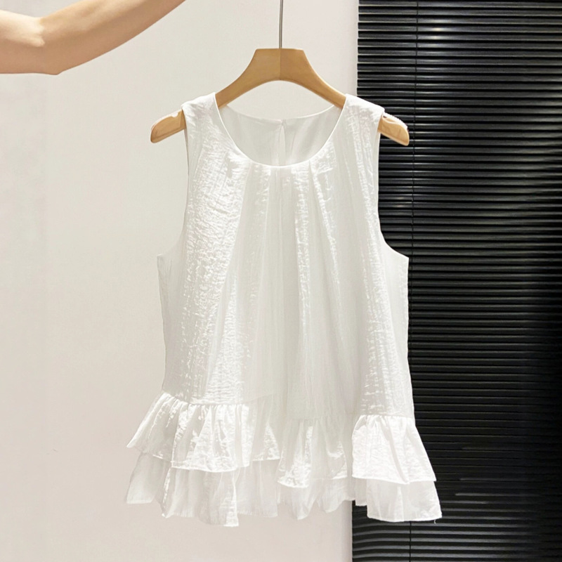 White Sleeveless Vest Shirt for Women, New Summer Style, Korean Style, Age-Reducing, Loose-Fitting, Slimming Top with Ruffled Hem A12305