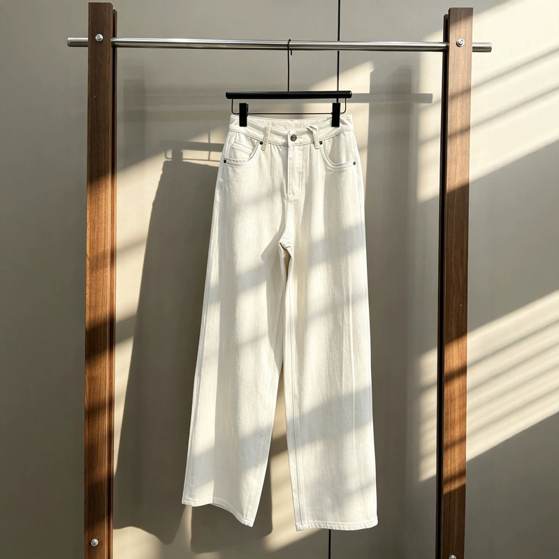 [in Stock] Bc Kendall Jenner Style High-Waisted Slimming Straight-Leg White Jeans