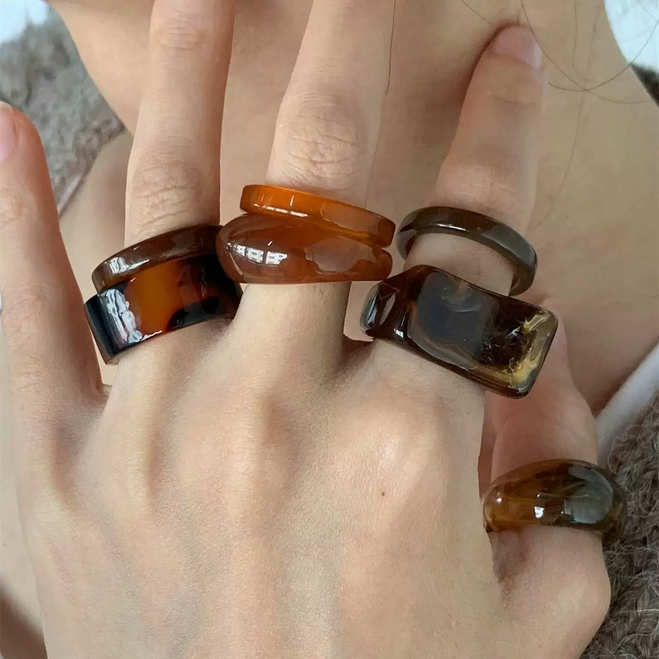 Кольцо (Korea ACC) Acrylic One-Size Chunky Ring для указательного пальца, цветной мраморный узор