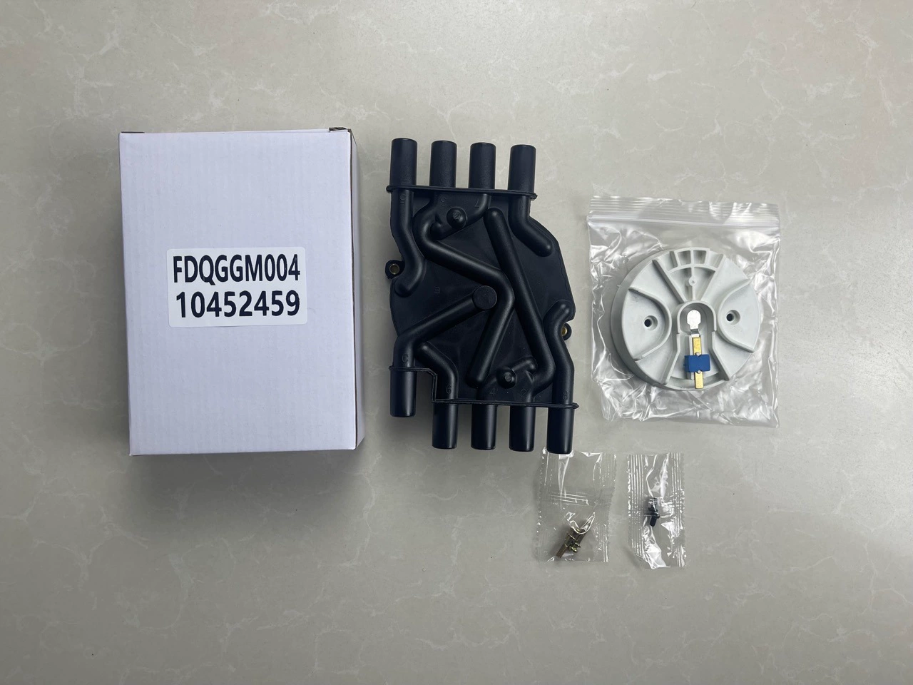 Применимо к универсальной крышке распределителя Ротор крышки распределителя 5.0L 5.7L DR2031G 3D1063