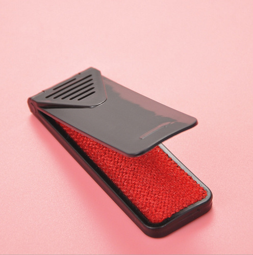 Convenient dust removal brush, clothing lint remover, dry cleaning brush, lint removal brush, lint removal brush, electrostatic brush, folding bristle brush, wholesale