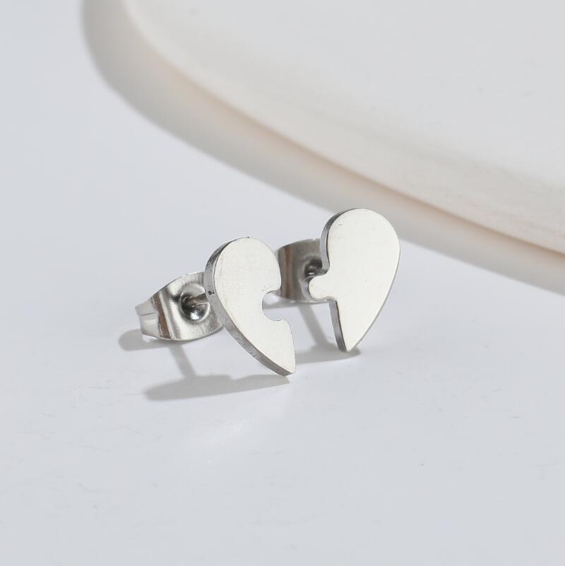 Fashion Heart Shape Titanium Steel Ear Studs Plating No Inlaid Stainless Steel Earrings display picture 2