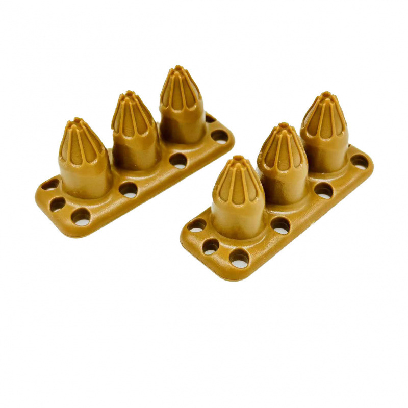 신발 스파이크 브라운