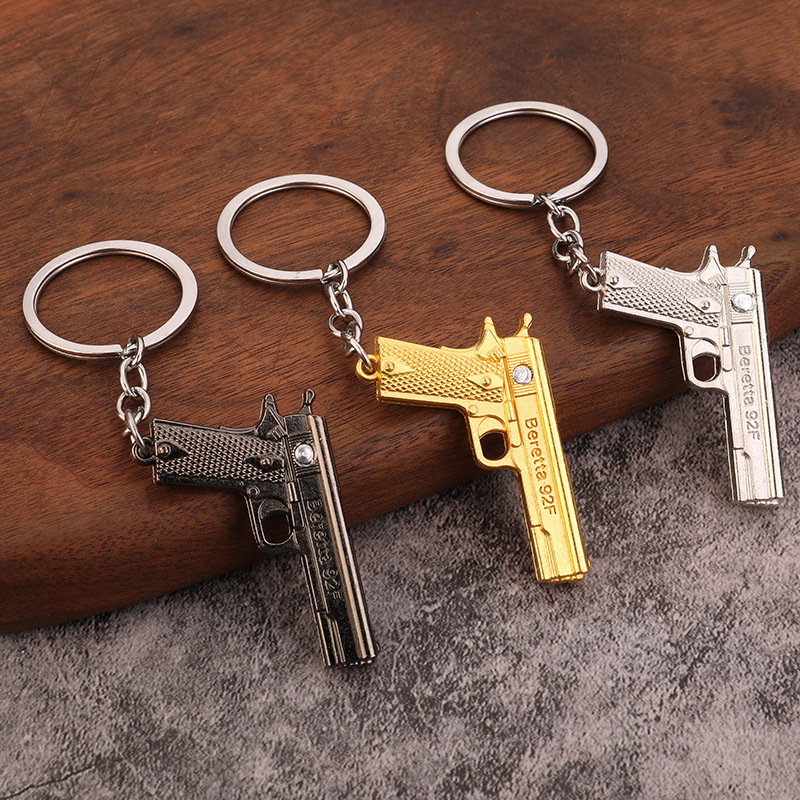 Playerunknown's Battlegrounds Keychain Peripheral P92 Signal Pistol Revolver Weapon Model Pendant Pendant Keychain Wholesale