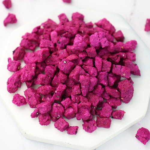 Dehydrated Red Flesh Pitaya Bulk Leisure Trendy Snack Dehydrated Pitaya Fruit Dried Pitaya Crisps Pitaya Cubes