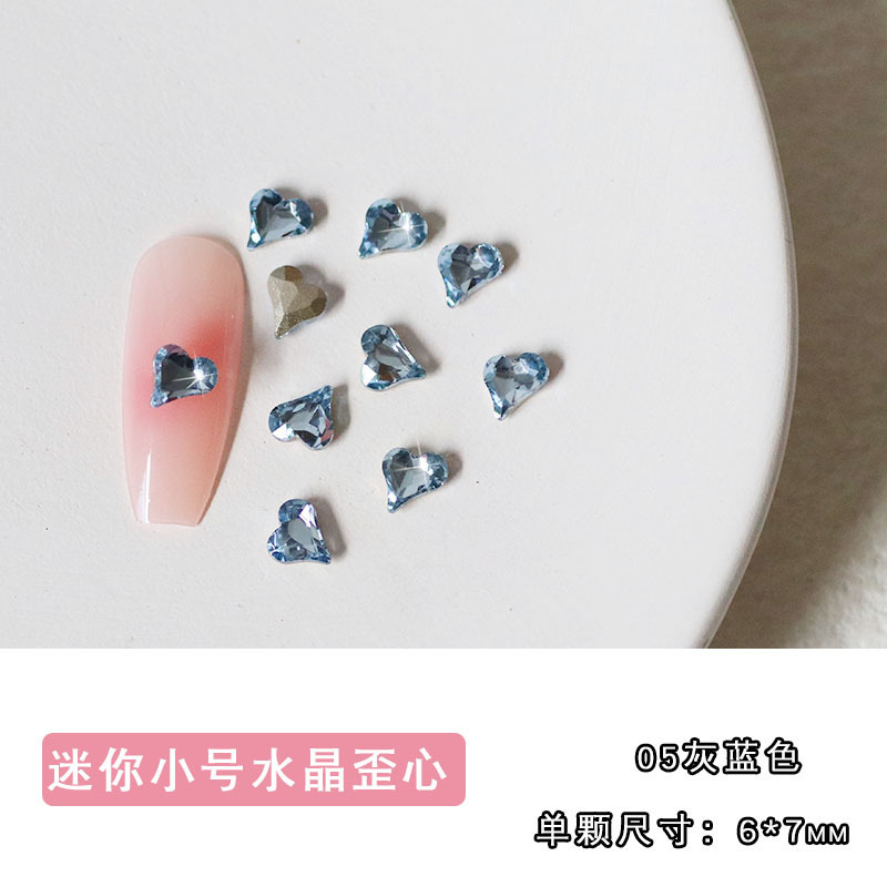 ネットの赤い爪の歪んだ心のドリルの小さいサイズのミニの尖った底の立体の水晶の愛の装飾品の豪華な超フラッシュガラスの桃の心のドリル|undefined