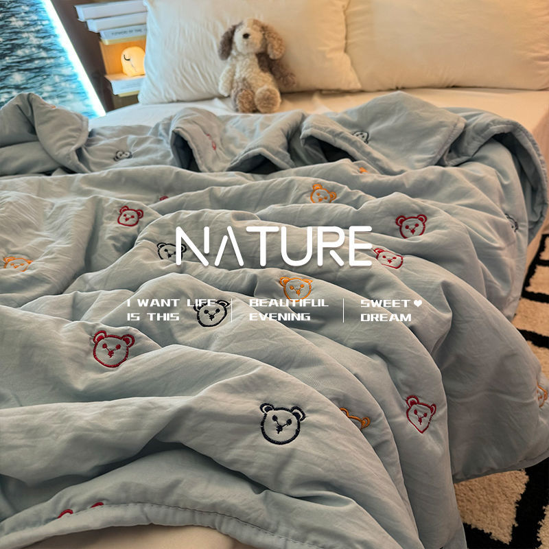 Cute Cartoon Embroidered Air-Conditioning Quilt for Sleeping Naked, Blue Summer Single Thin Quilt, Washed Cotton, Cool in Summer