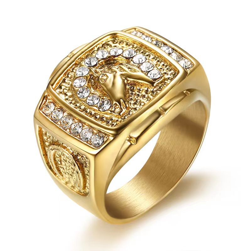 Gold-plated Horse Head Ring With Diamonds In Titanium Steel_voghion.com