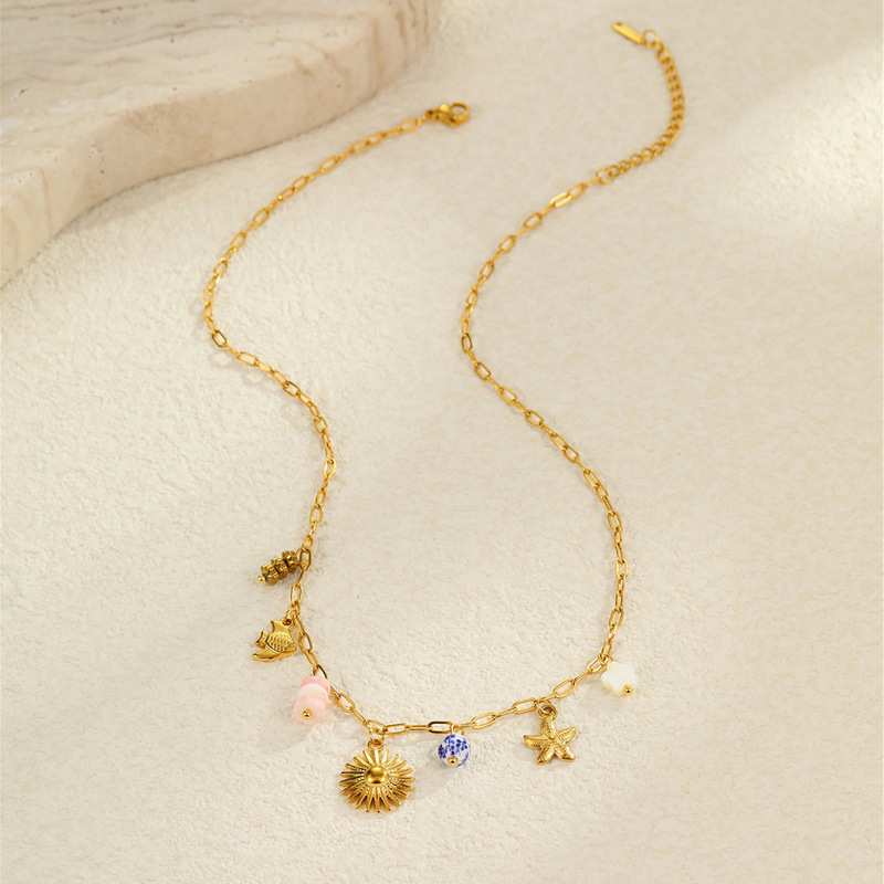 ヨーロッパとアメリカの夏のオーシャンスタイルの休暇ビーチ法螺貝の花チタン鋼ネックレスメッキ 18 K ゴールド鎖骨チェーンクロスボーダー卸売|undefined