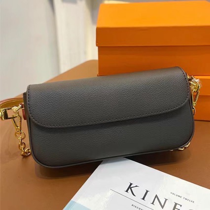 로고가있는 프리미엄 에디션 오래 된 꽃 겨드랑이 버킷 나노 베개 바게트 여성용 가방 제미니 쇼핑백