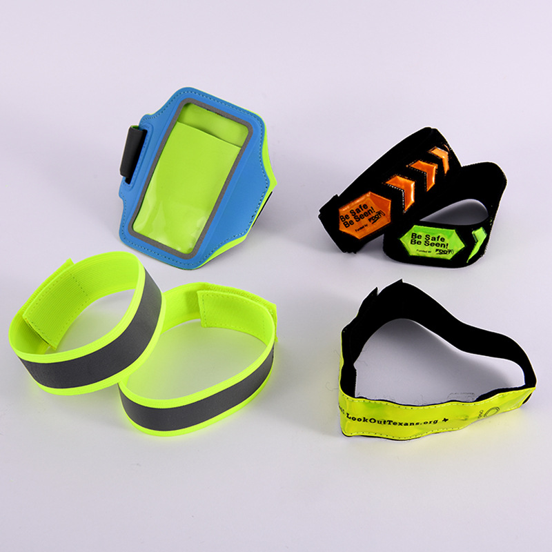 工厂弹力工作服反光制品反光背心 PVC电压反光成品 反光臂带