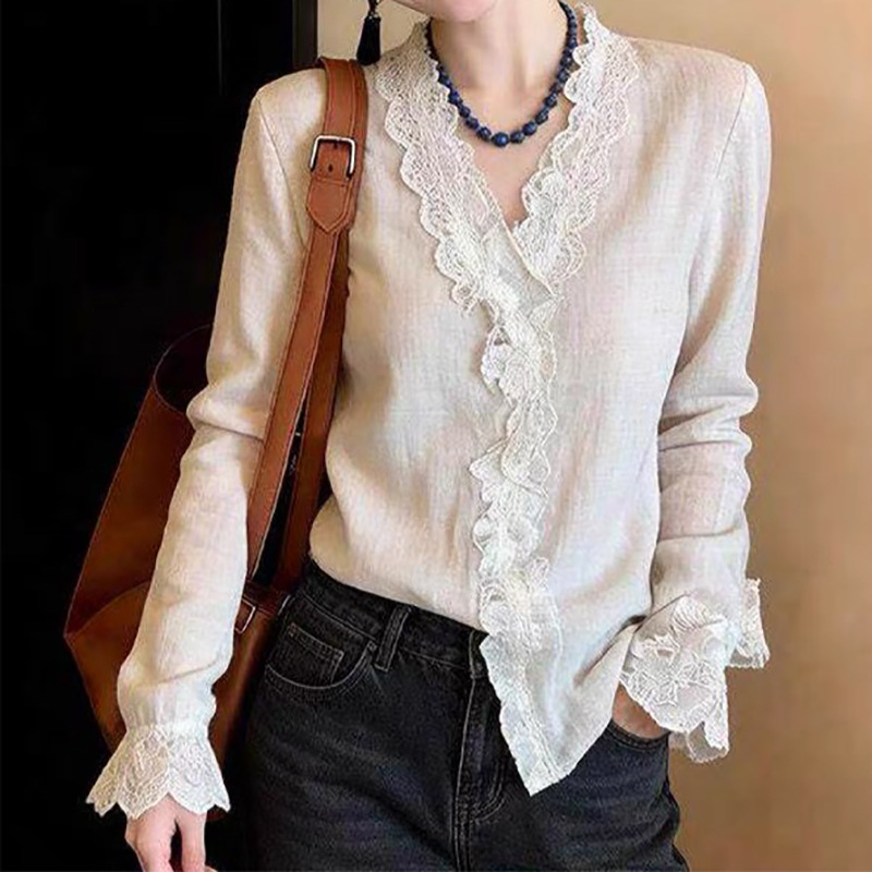 In-Stock Manufacturer Wholesale White V-Neck Lace-Trimmed Long-Sleeve Women's Fashion New Elegant Stylish Top In-Stock Manufacturer Wholesale White V-Neck Lace-Trimmed Long-Sleeve Women's Fashion New Elegant Stylish Top