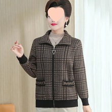 妈妈秋冬装洋气短款外套中年女装针织格子2025开衫中老年秋装上衣