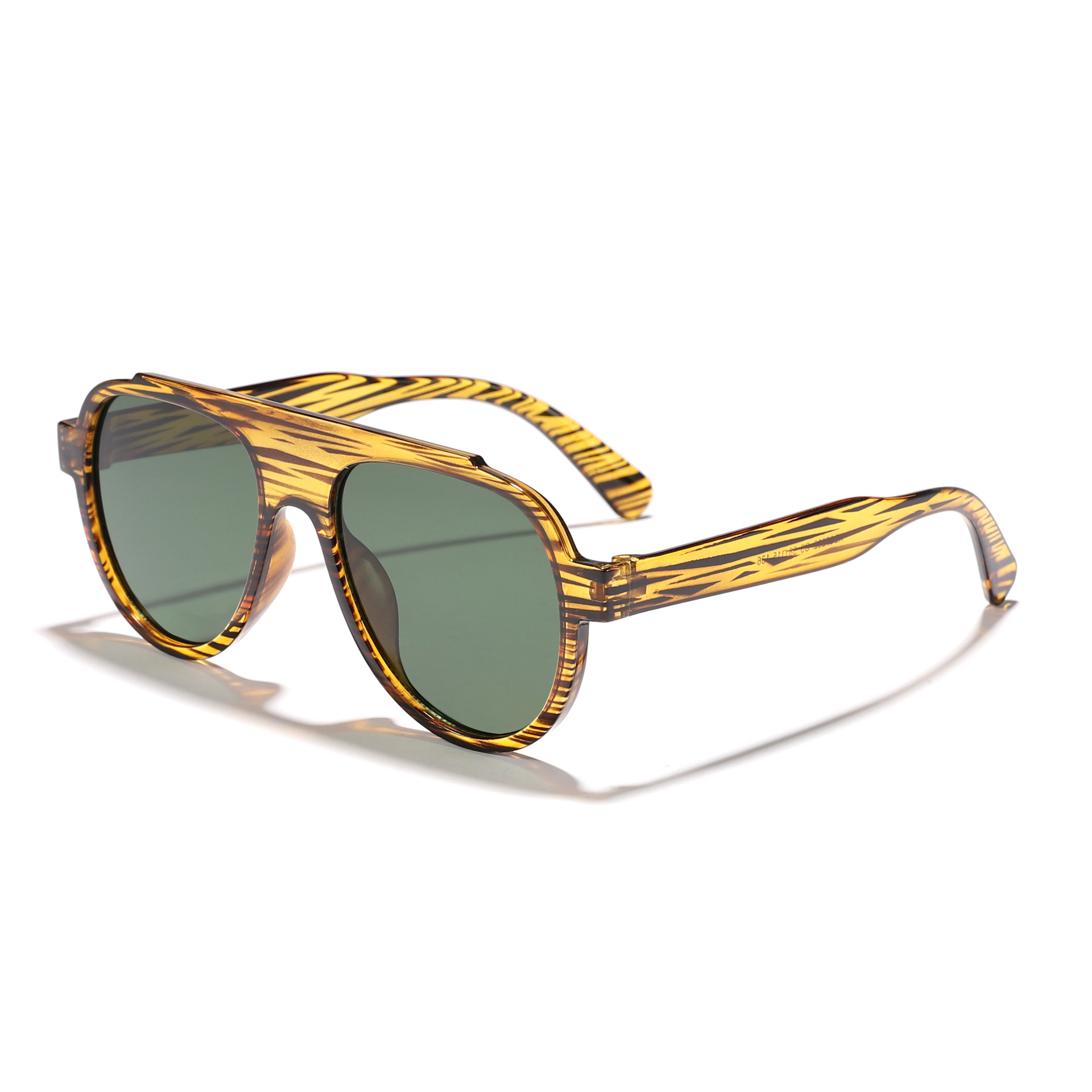 Nuevas gafas de sol de personalidad europeas y americanas, gafas de sol de conducción para hombre, gafas de sol de viento de marco grande anti-ultravioleta