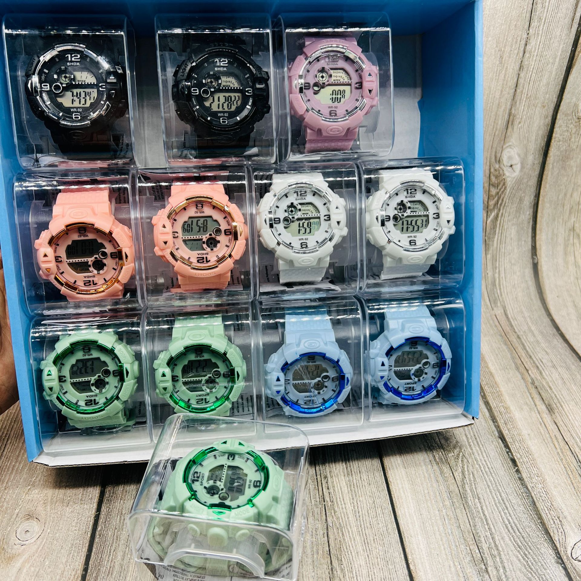 Reloj de cuarzo nuevo reloj electrónico LED coreano simple reloj de estudiante caja de plástico transparente reloj gran cantidad Congyo