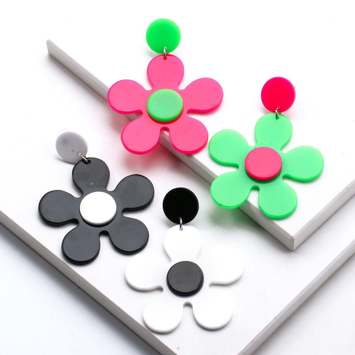 Korea Acrylic Color Flower Earrings Wholesale display picture 16