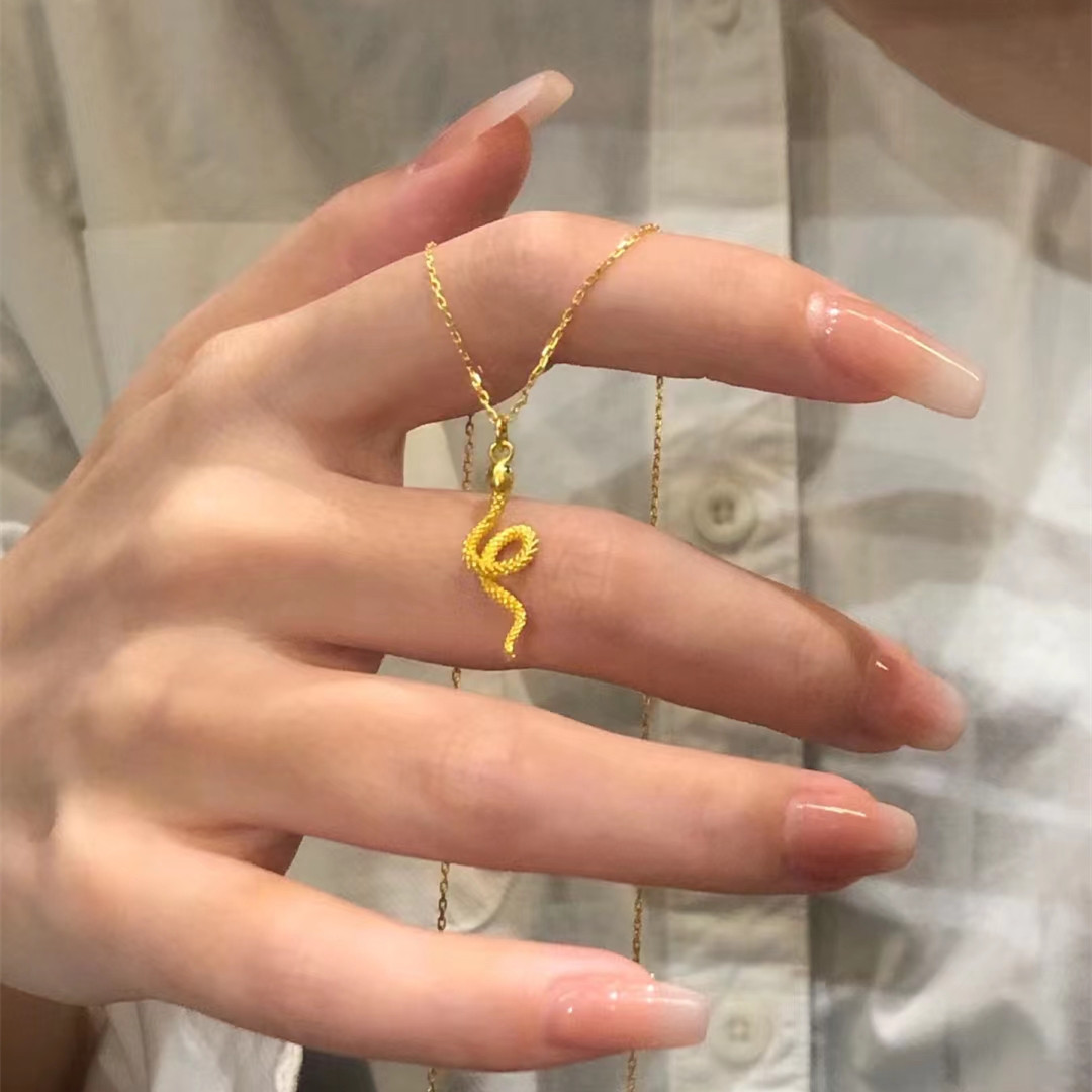 金色暴富小靈蛇項鍊女輕奢小眾設計高級感簡約裙子百搭氣質鎖骨鏈