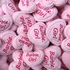 ピンクの大きさの愛の子供の部品のかわいい子供の頭飾りの靴の靴下の帽子のミニの子供の機械の補助材料