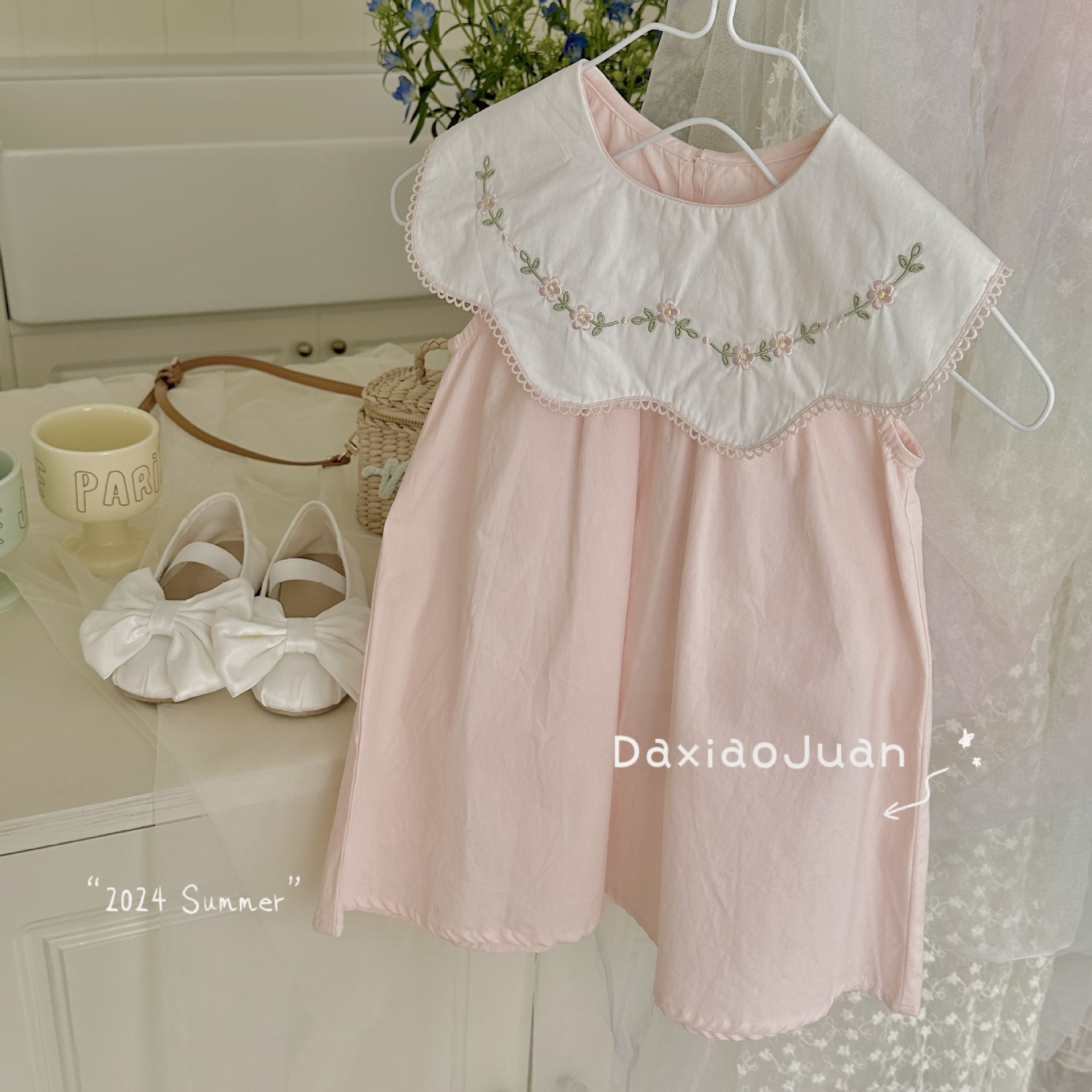 Spot Large and Small Rolls 24 New Summer Style Girls Princess Cute Pink Embroidered Flower Dress Round Neck Vest Dress