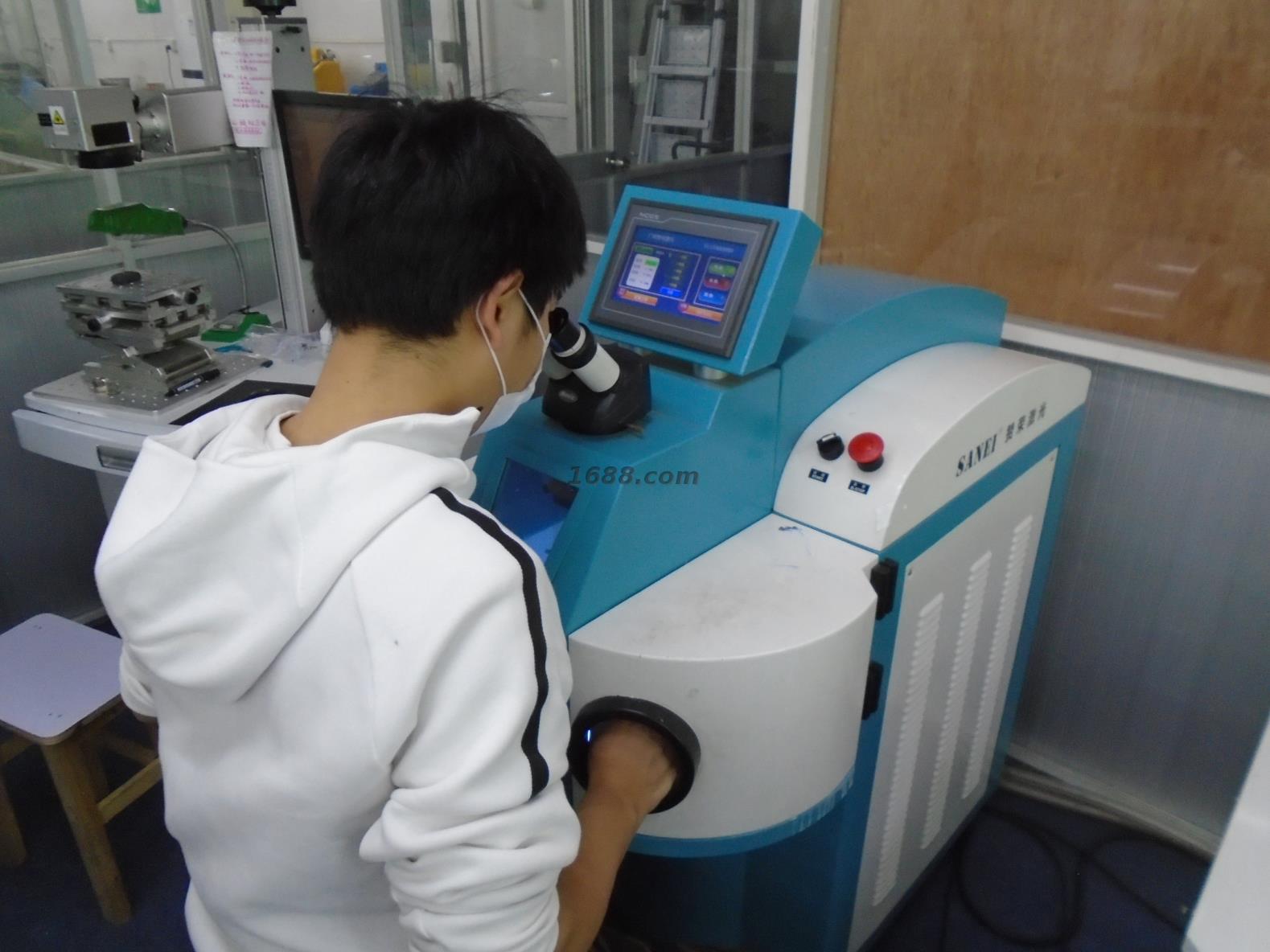 O1CN01kY5QcC1CxpIXCc3uH_!!0-av