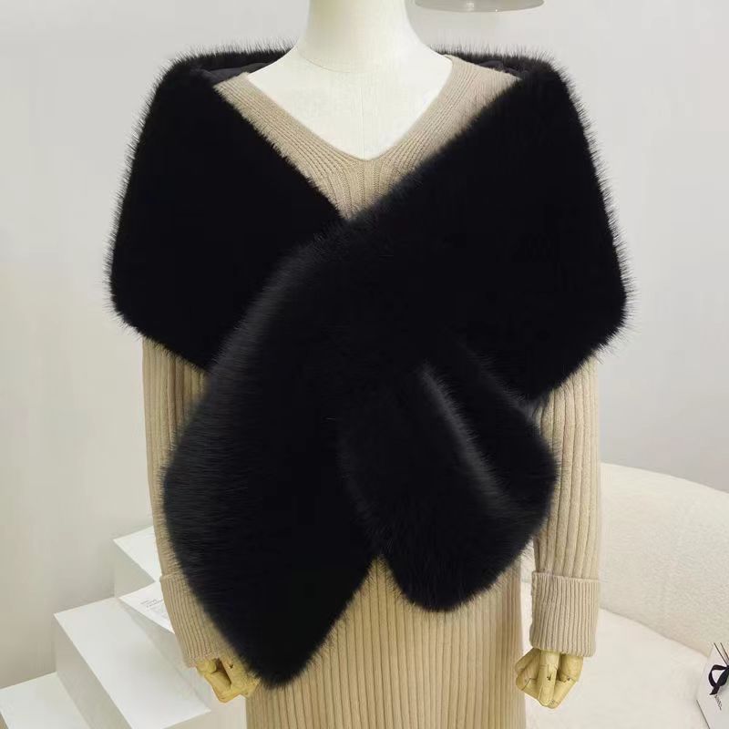 Factory wholesale faux fur long shawls, bridal stage scarves, fox fur collars, custom-made.