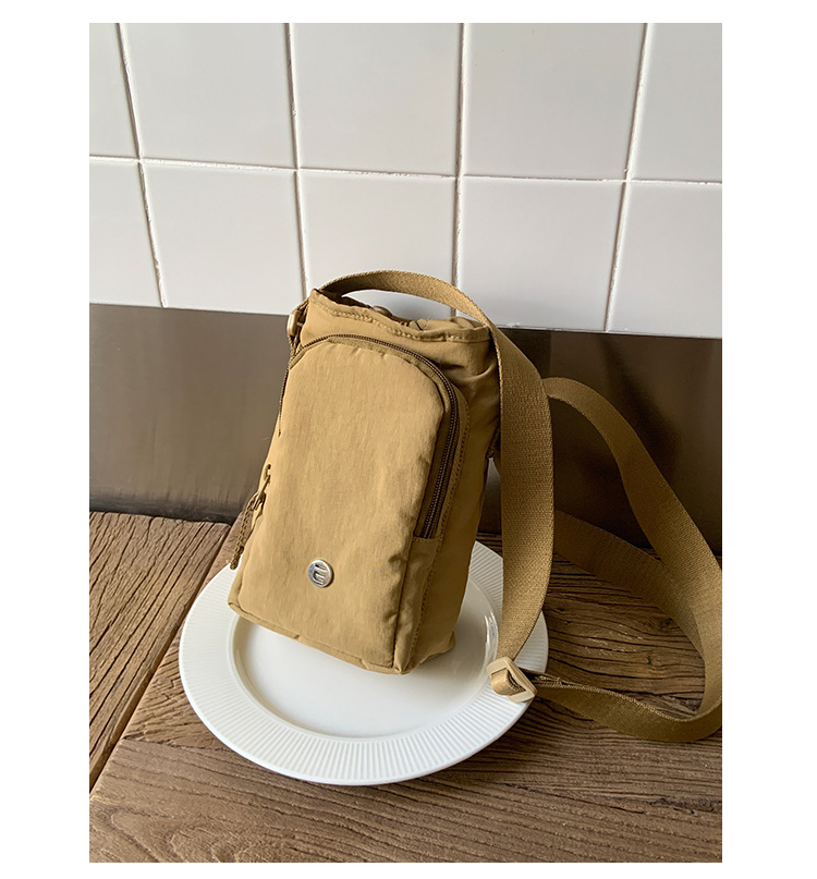 Outdoor portable casual mini single-shoulder bag, simple and versatile drawstring bucket bag, Korean style Instagram niche crossbody women's bag undefined