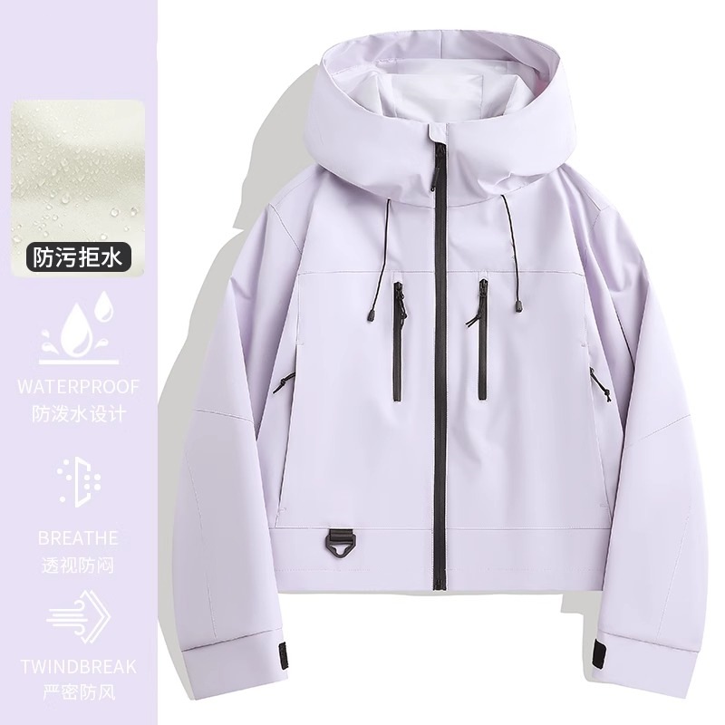 여성 모델 - 흰색 등나무 보라색