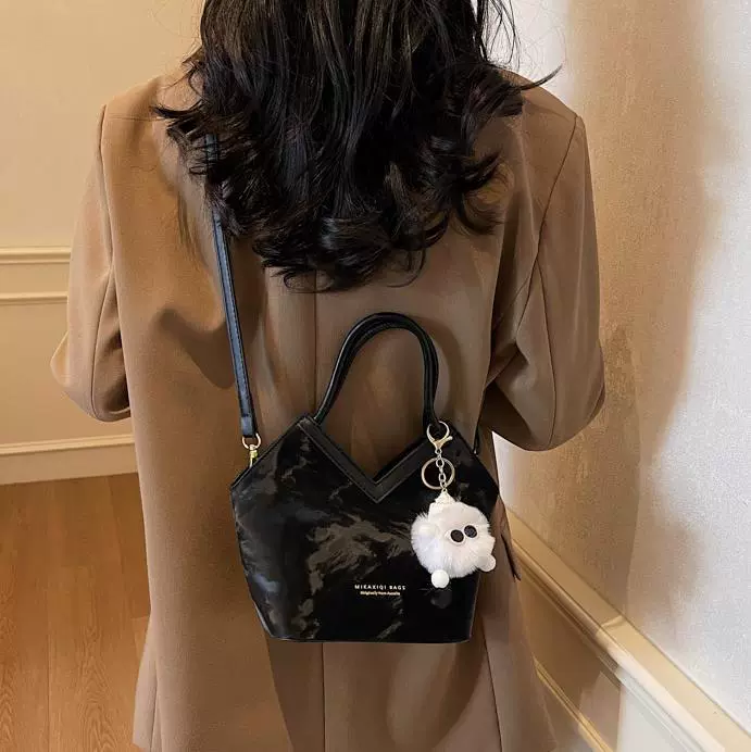 Small design capacious shoulder bag, universal one-shoulder bag