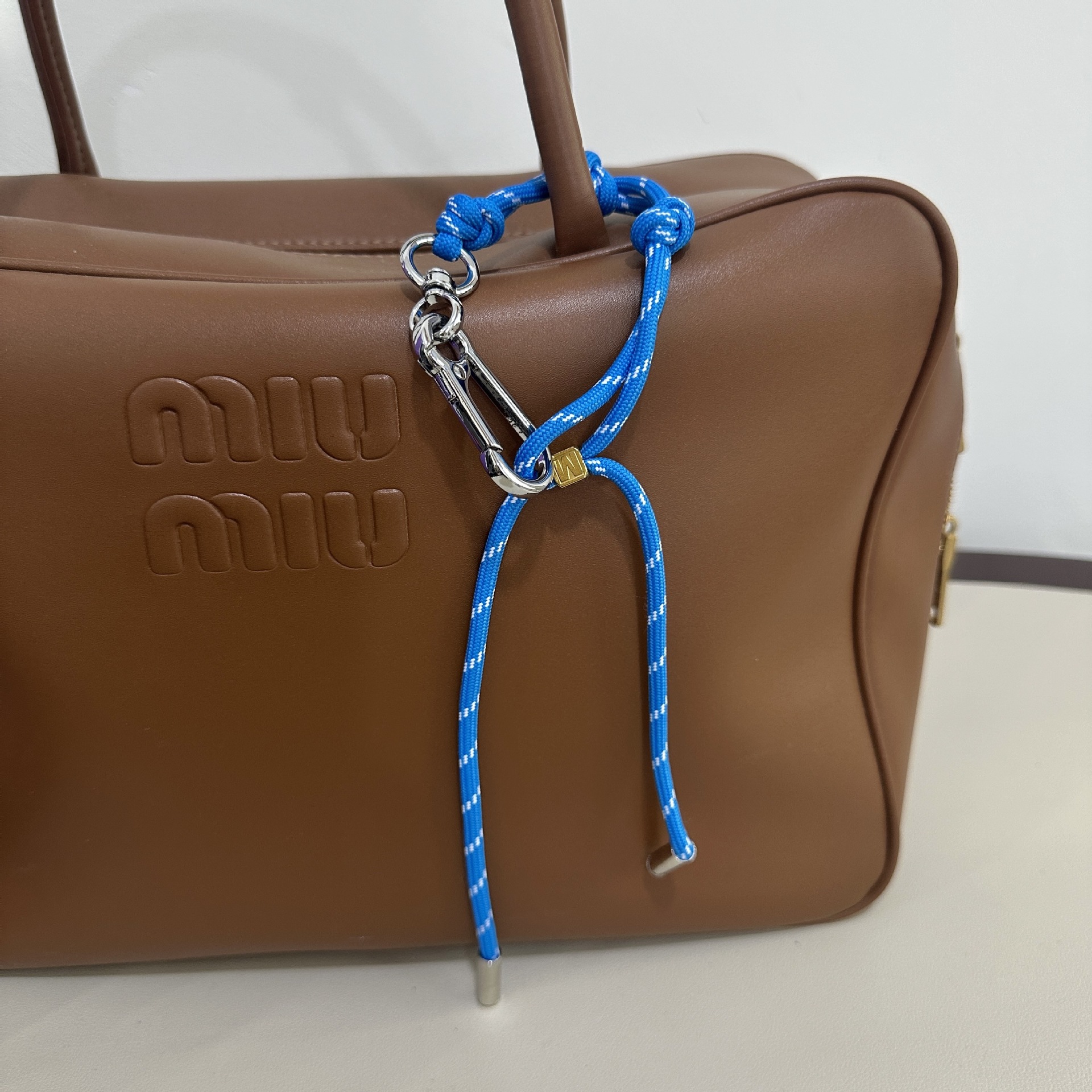 브라이트 블루-M 버클