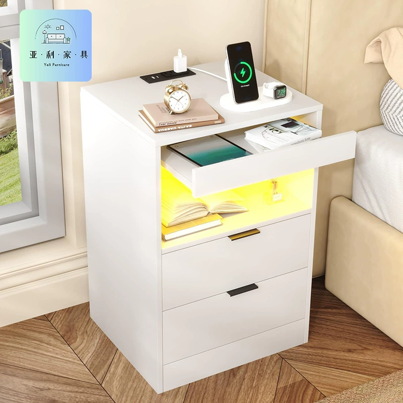 Простая прикроватная тумбочка для спальни в стиле панели, многофункциональная, легкая, роскошная, простой пульт дистанционного управления, светодиодный светильник, шкаф для хранения с беспроводной зарядкой.
