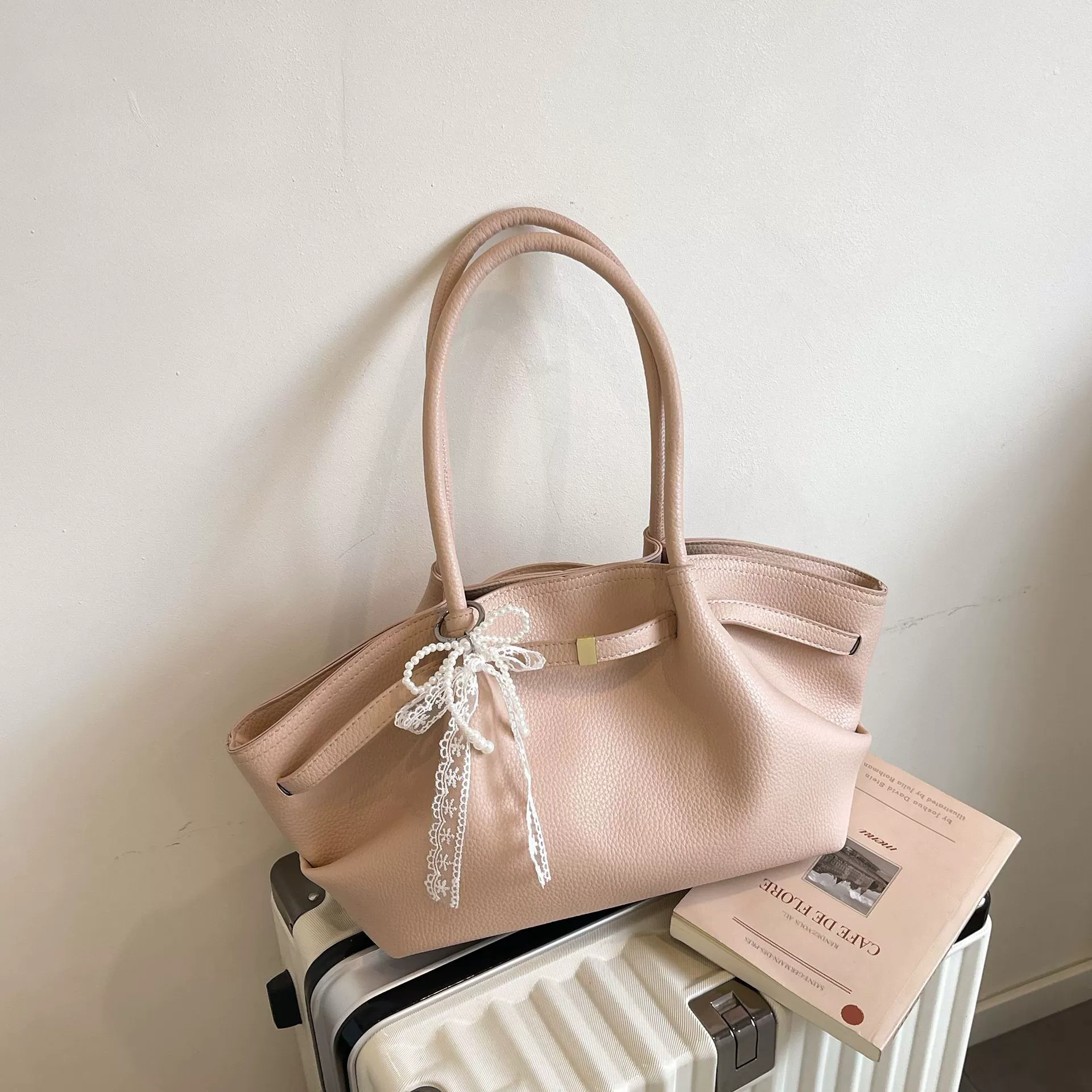 (Cross-border trading), capacious one-shoulder bag