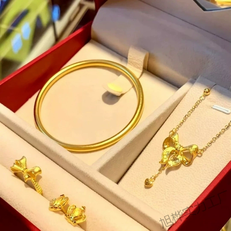 Реквизит для помолвки: имитация трех золотых сервизов, набор украшений из песочного золота, пятипредметный набор, браслет в стиле древнего наследия, набор для магазина инструментов.