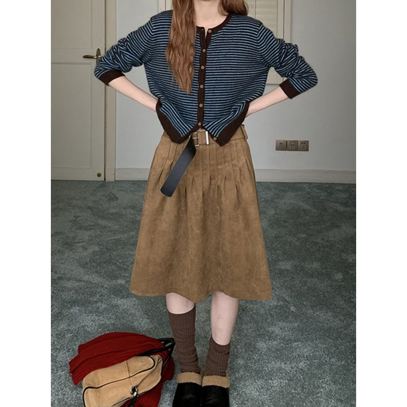 Maillard Brown Suede Skirt 2026 Fall/Winter New Style Elegant High-Waisted Pleated Slimming A-Line Midi Skirt Maillard Brown Suede Skirt 2026 Fall/Winter New Style Elegant High-Waisted Pleated Slimming A-Line Midi Skirt