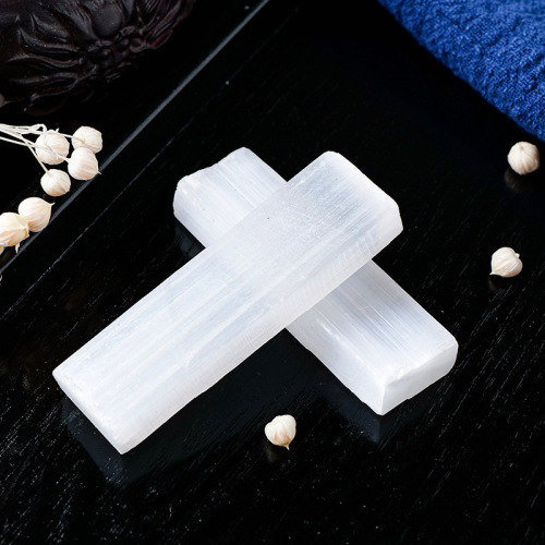 Cross-border Amazon nitrite transparent white crystal gypsum raw stone rod cat's eye gypsum rod home decoration ornaments