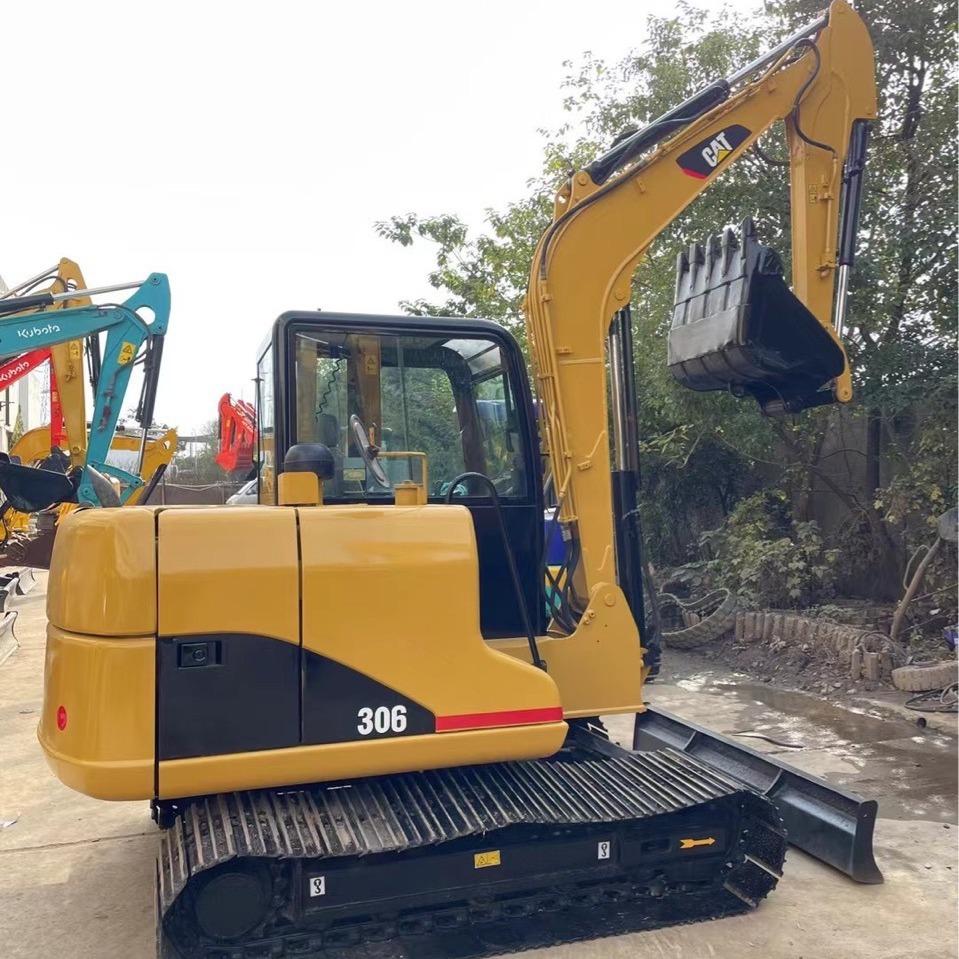 Excavadora de importación de segunda mano 305 Carter 20 30 35 40 micro excavadora línea de exportación de comercio exterior