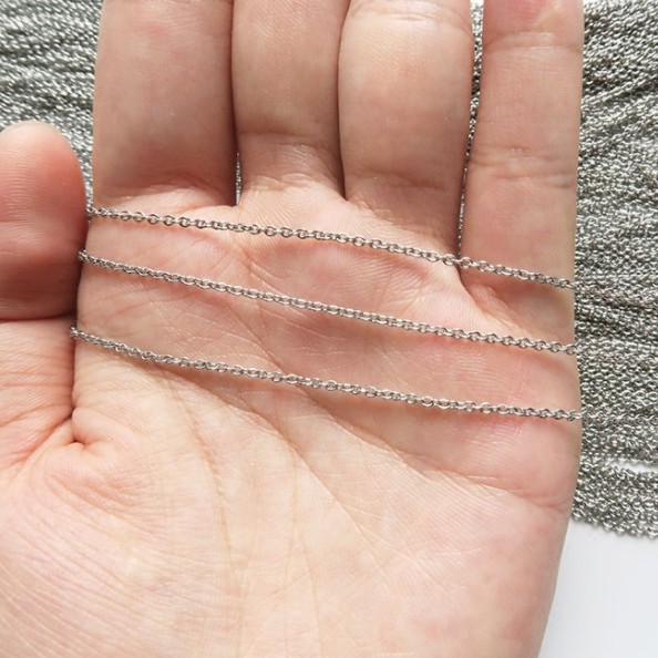 Necklace for Women, Cross Snake Bone Box Chain, Clavicle Chain, High-End Versatile Non-Fading Color Chain, Manufacturer Wholesale