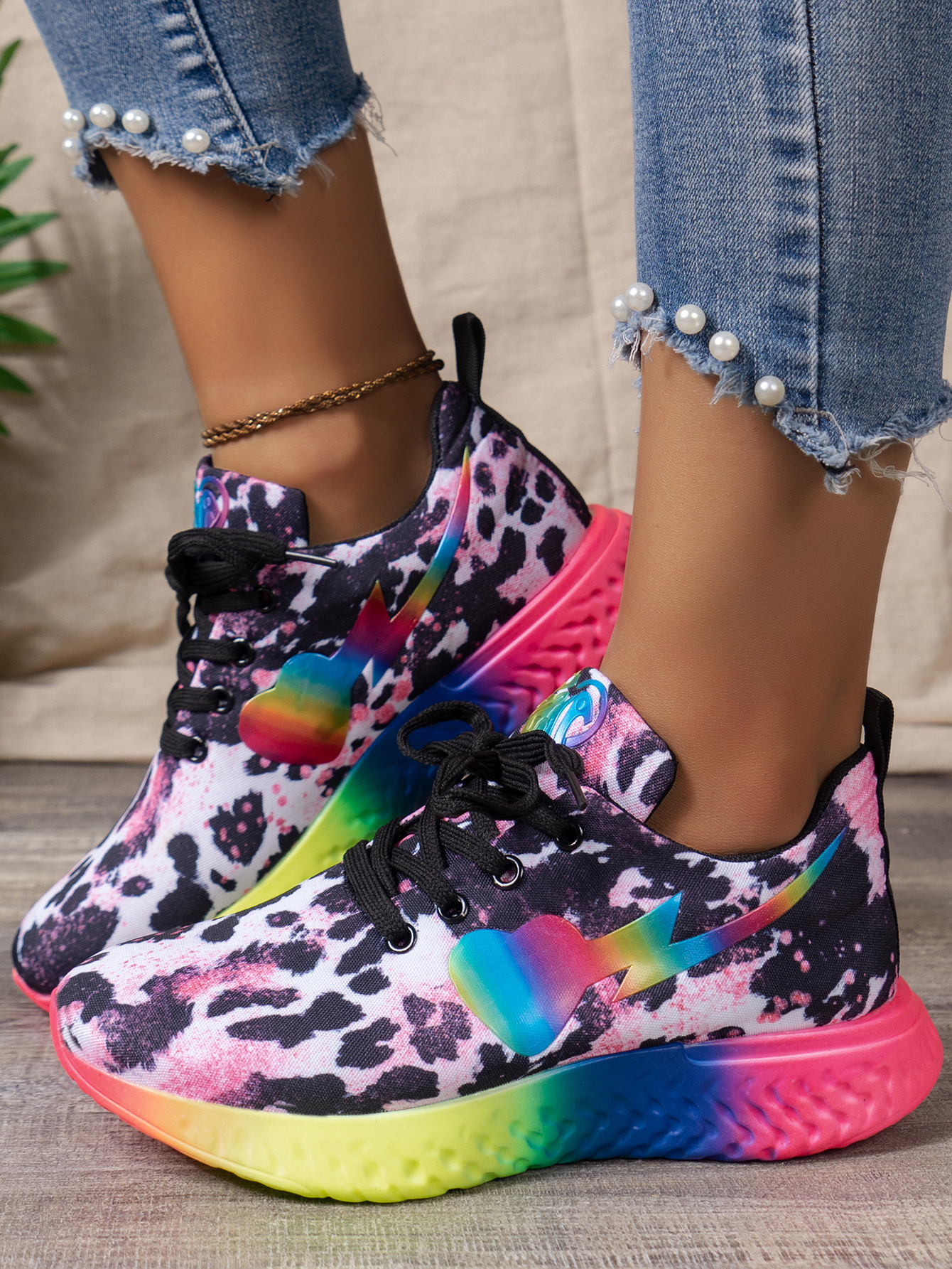 Sneakers da donna con suola arcobaleno, taglia grande, con laccio frontale leopardato e punta tonda_voghion.com