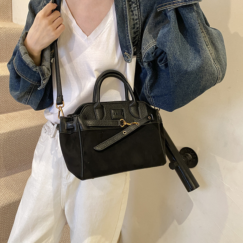 2024 otoño e invierno nuevo estilo retro todo-fósforo gamuza esmerilada hebilla de cinturón bolso de hombro de mano bolso de axila bolso de papel