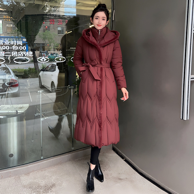 2025 ropa de algodón de moda larga nueva versión coreana sobre la rodilla L - 7XL ropa de algodón de mujer con capuzas de tamaño grande abrigo de moda
