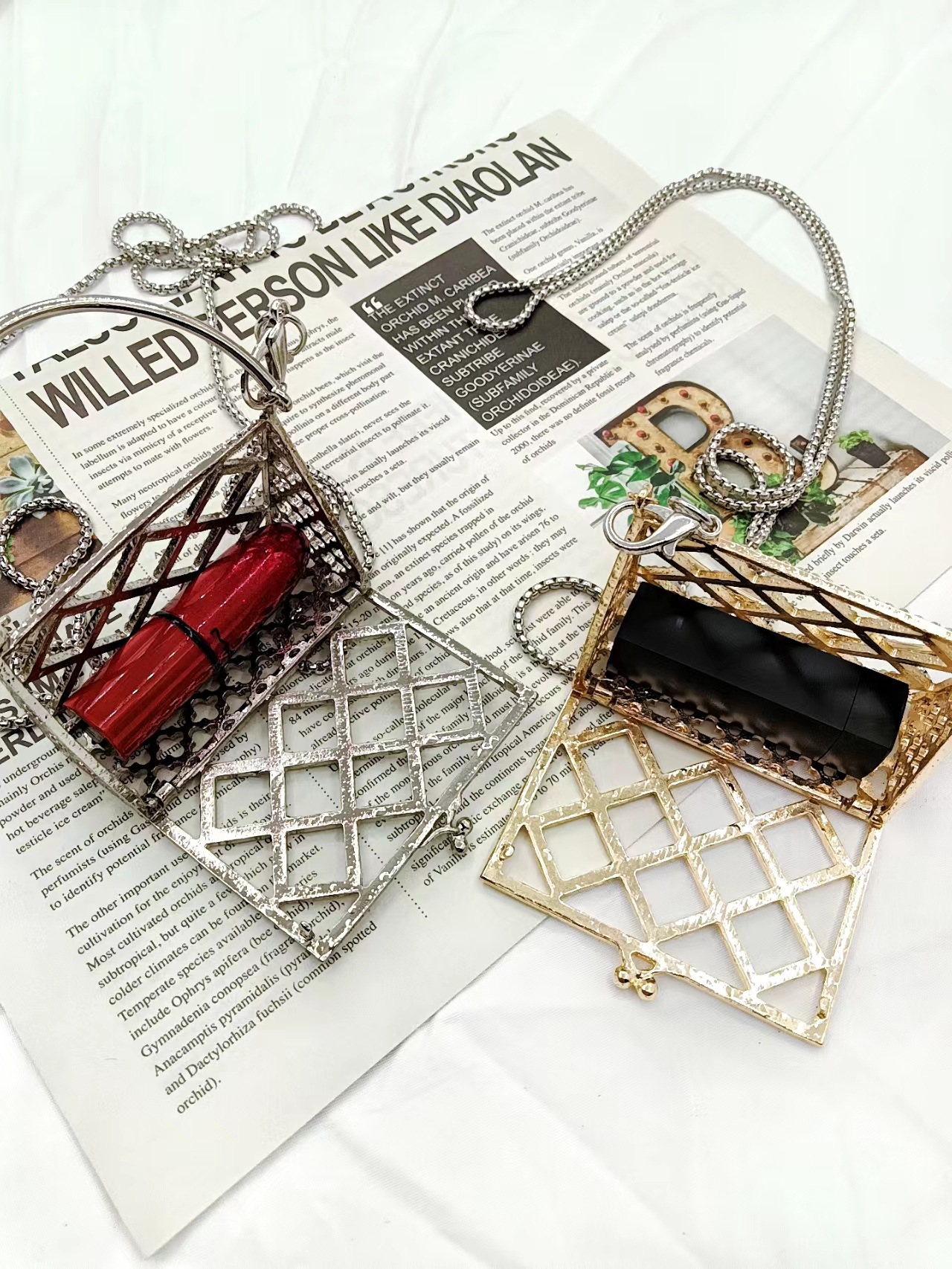 Women's Streetwear Lattice Arylic Shopping Bags display picture 4