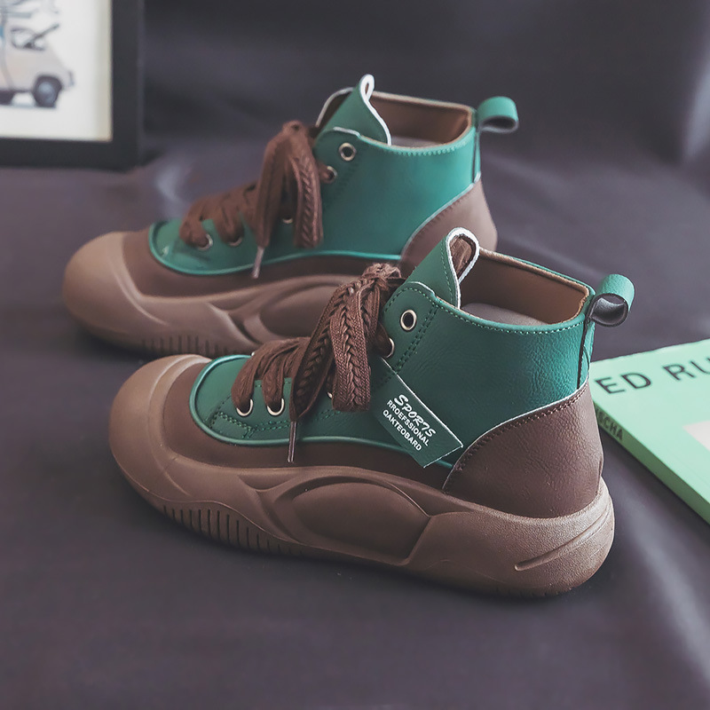 Estación Europea retro Martin botas mujer 2023 otoño nuevo cuero feo lindo cabeza grande moda mid-top transpirable zapatos Casuales