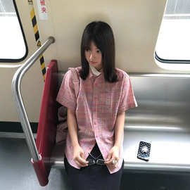 彩色格纹短袖衬衫女夏季宽松休闲设计感古巴领情侣泡泡纱格子衬衣