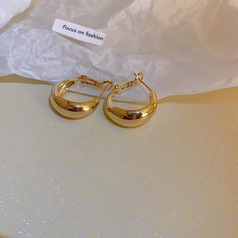 Earrings silver‑needle, simple elegant designs, lightweight, multiple styles and colors