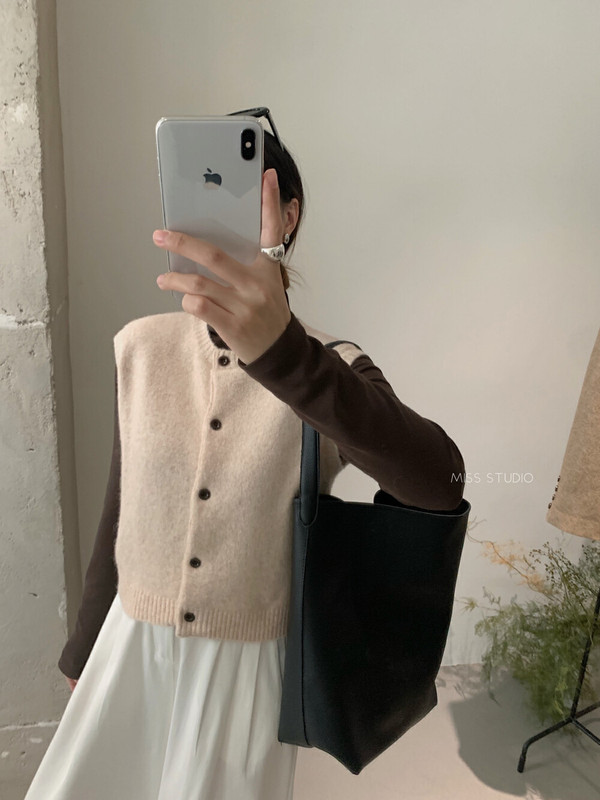 【MISS密思家正品】简约百搭排扣开衫针织马甲（含30%羊毛）2219|undefined