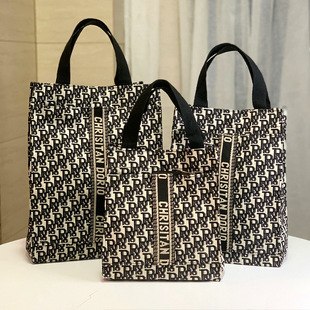 �¿��n����ĸ�Ӻ��������С����а��a�n���ļ���������������