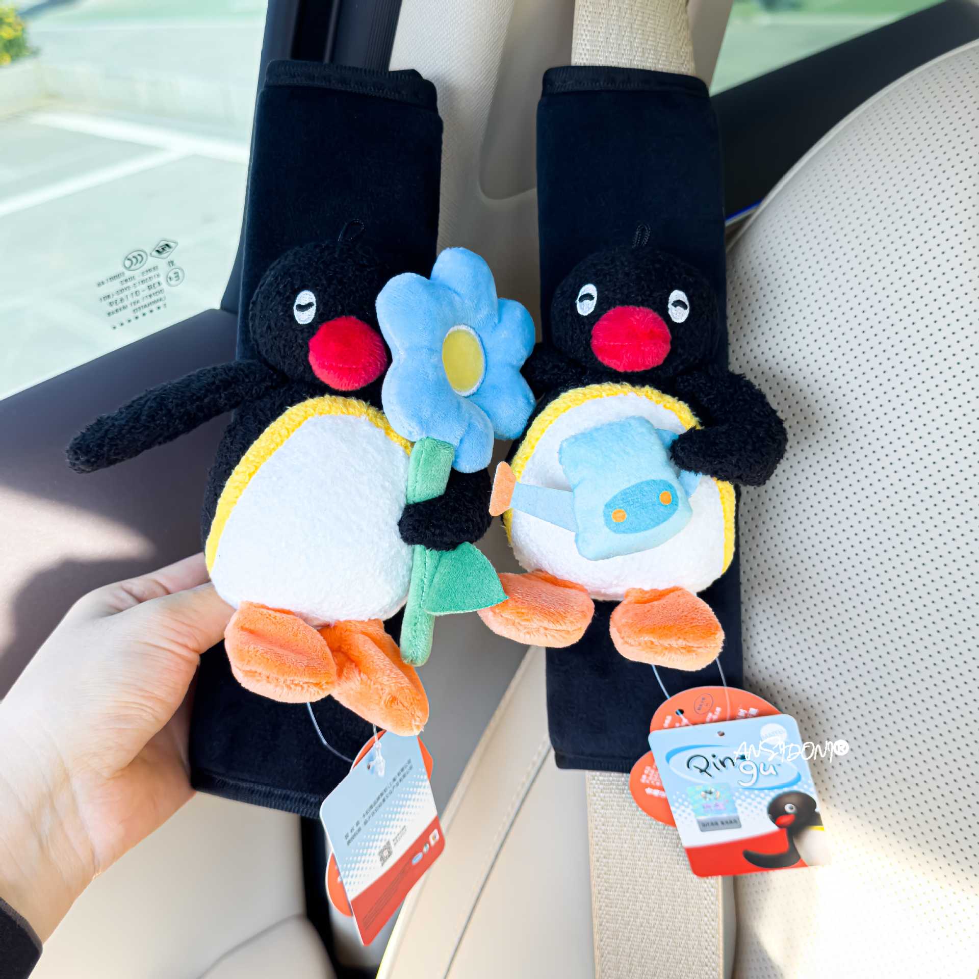 Authentic Pingu Doll Car Seatbelt Shoulder Pad, Cute Penguin Family Car Seatbelt Protector for Children, Prevents Neck Strangulation