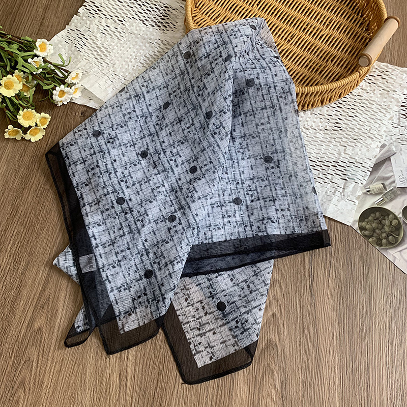 Bufanda de seda, bufanda cuadrada pequeña, personalidad retro, textura de algodón y lino, turbante, banda para el cabello, habitación con aire acondicionado de verano, protección para el cuello, chal exterior