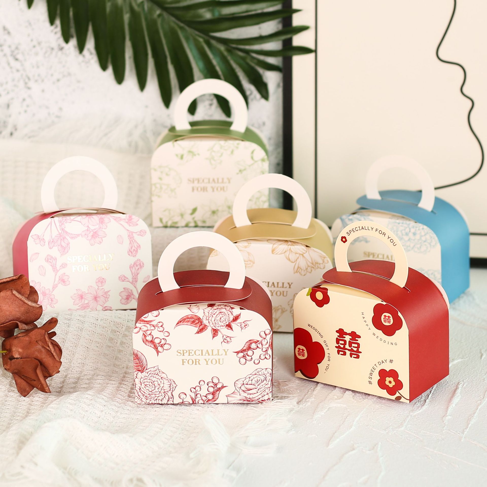 2024 new creative hand-painted ins style small fresh rose orchid lily iris cherry blossom tulip wedding candy box